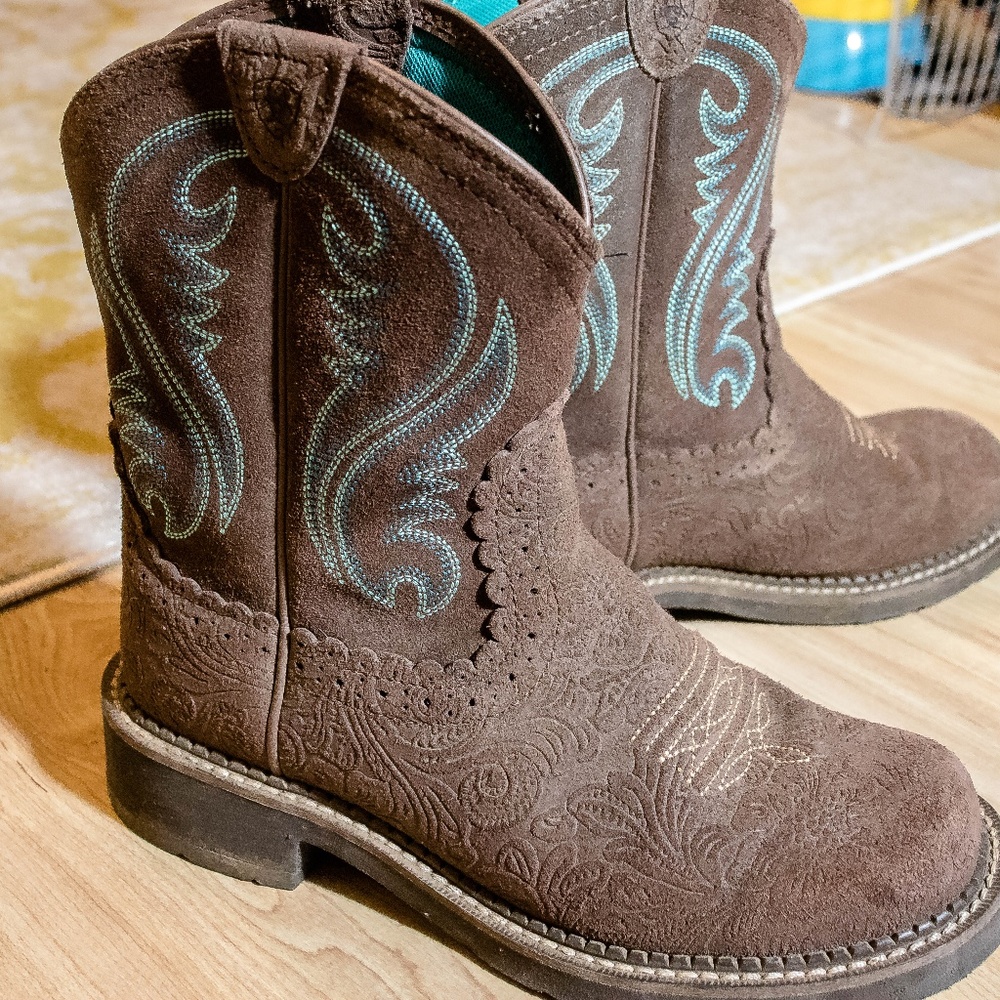 Women's cowgirl boot